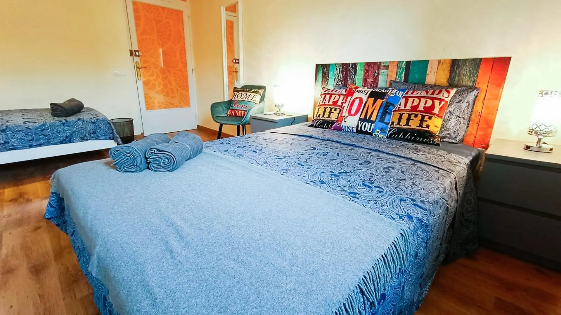 Oasis Rooms Barcelona - Dreta De L'Eixample Hostel